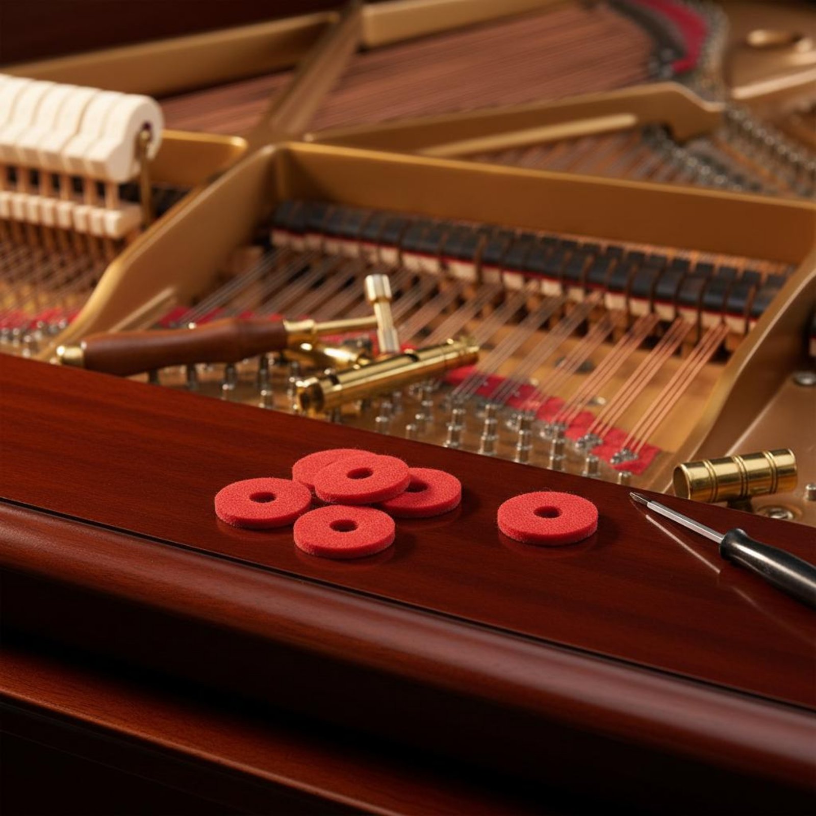 Musical Instrument Piano - غطاء مفاتيح البيانو الأحمر، غطاء مفاتيح