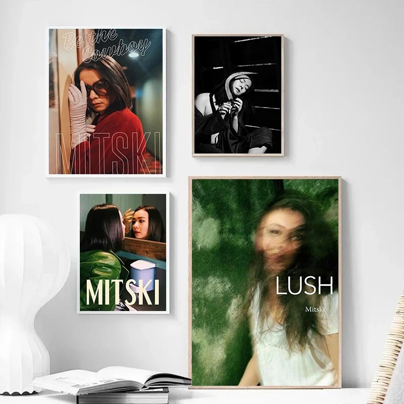 American Pop Singer MITSKI Art - مراجعة Musical Instrument Painting وسعره