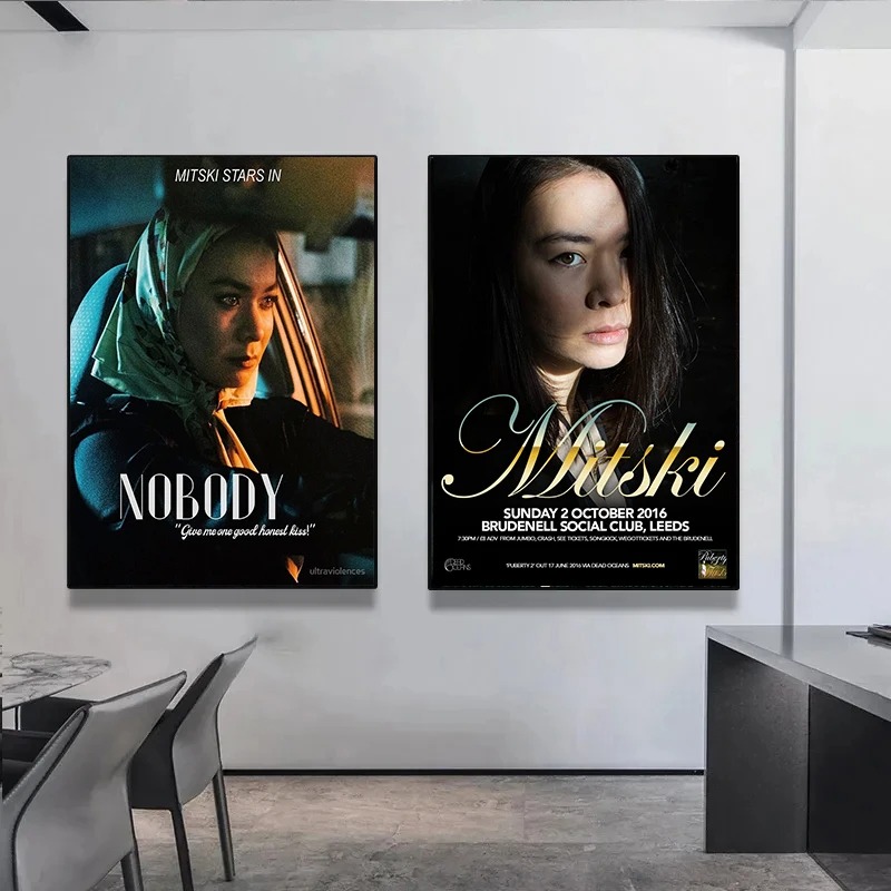 American Pop Singer MITSKI Art - مراجعة Musical Instrument Painting وسعره